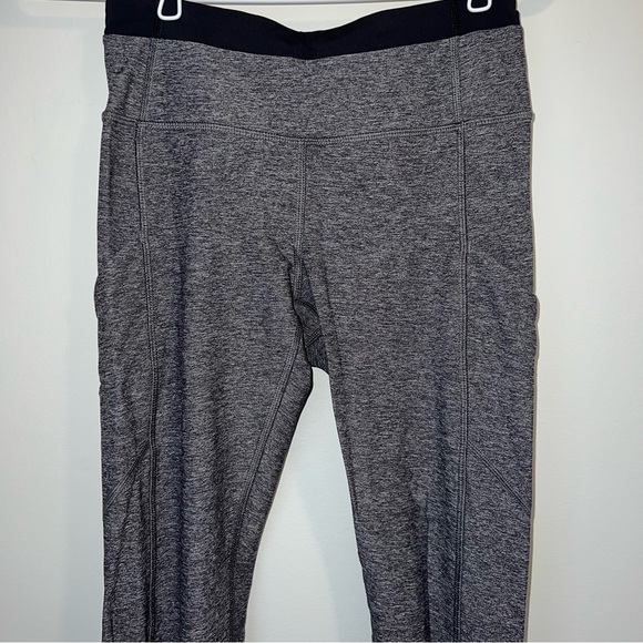 LuluLemon Wunder Train Leggings with Pockets - Picture 4 of 9